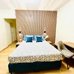 Casa Seafront 3* 피우미치노